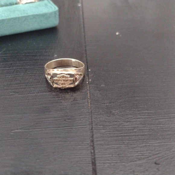 Set of His and Hers Harley-Davidson 10 karat gold rings! - Picture 2 of 3
